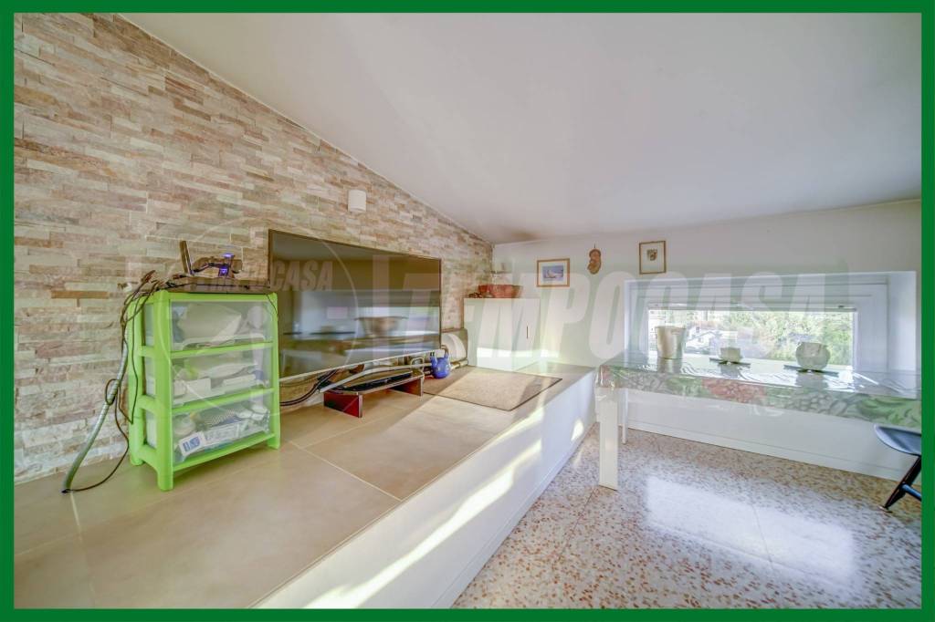 appartamento in vendita a Gallarate in zona Ronchi