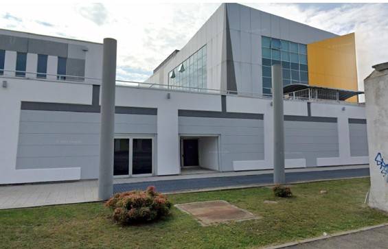 negozio in vendita a Gallarate in zona Sciarè