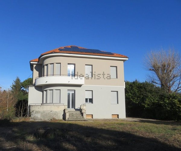 casa indipendente in vendita a Gallarate