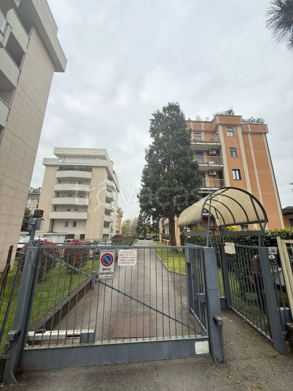 appartamento in vendita a Gallarate in zona Ronchi