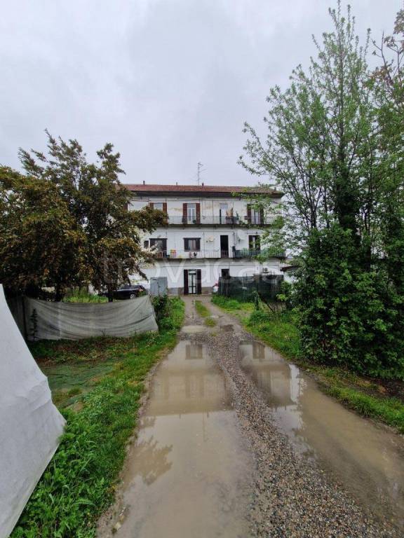 appartamento in vendita a Gallarate in zona Crenna