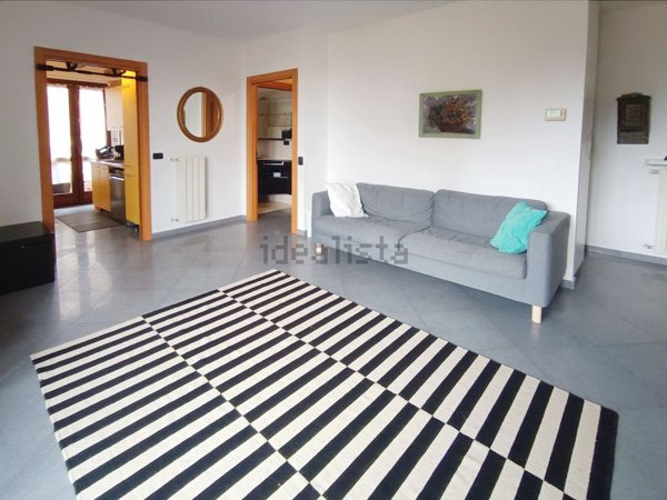 appartamento in vendita a Gallarate in zona Crenna