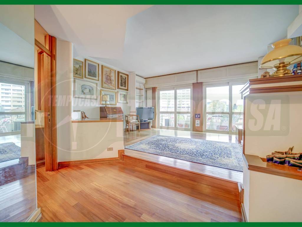 appartamento in vendita a Gallarate in zona Cascinetta