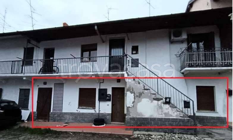appartamento in vendita a Gallarate in zona Crenna