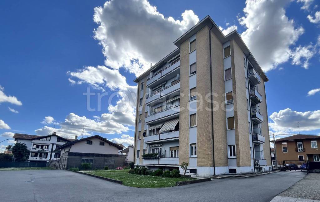 appartamento in vendita a Gallarate in zona Ronchi