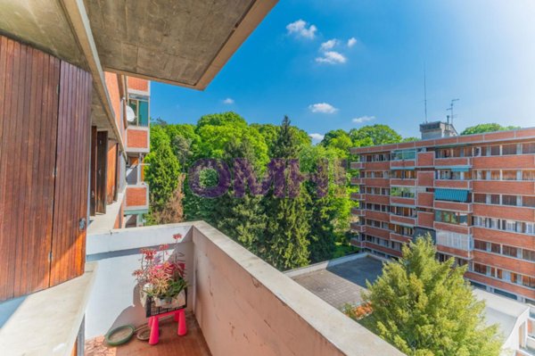 appartamento in vendita a Gallarate in zona Moriggia