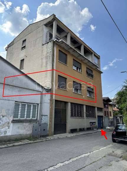 appartamento in vendita a Gallarate in zona Sciarè