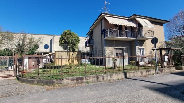 appartamento in vendita a Gallarate in zona Ronchi
