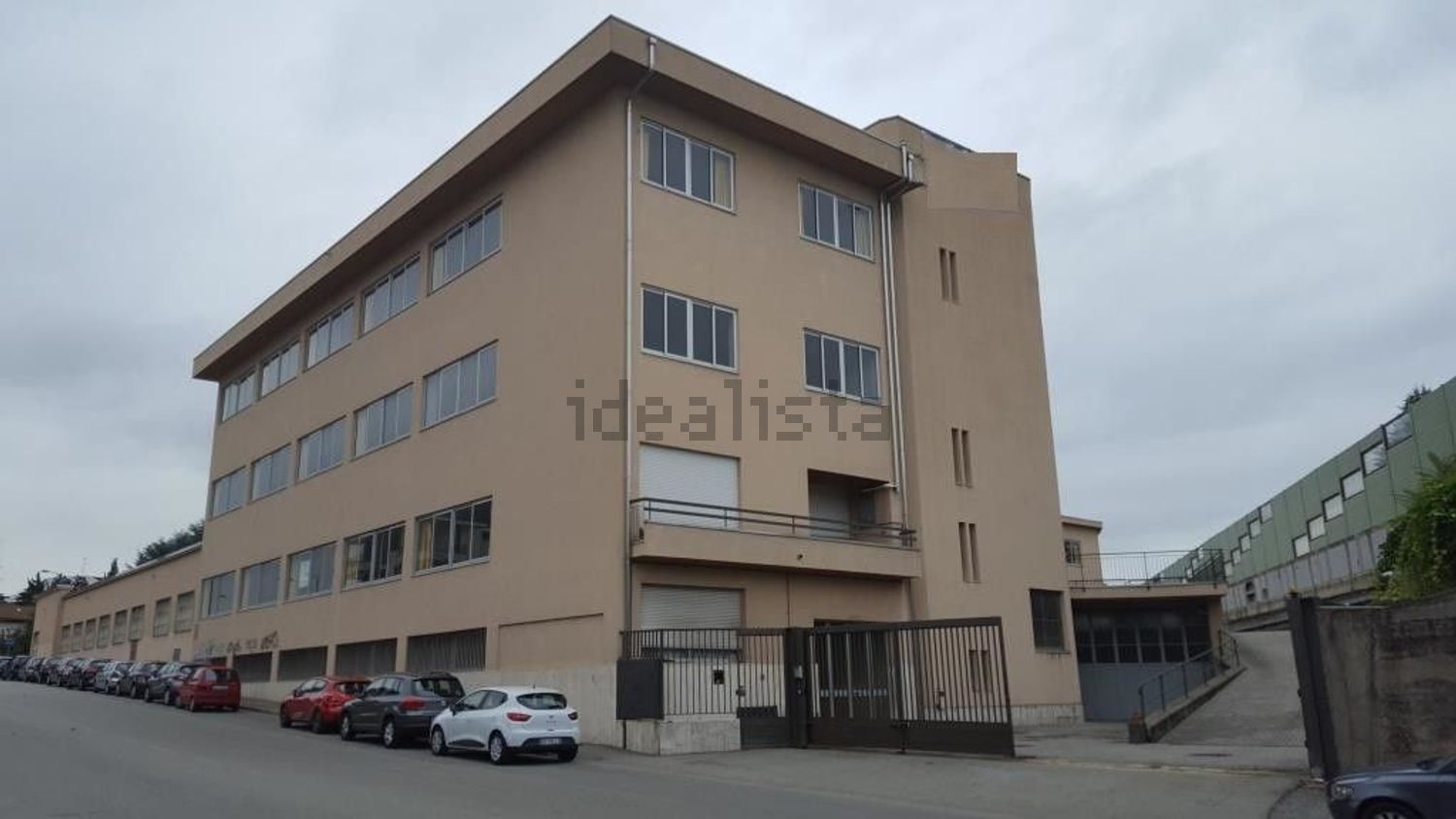 capannone in vendita a Gallarate