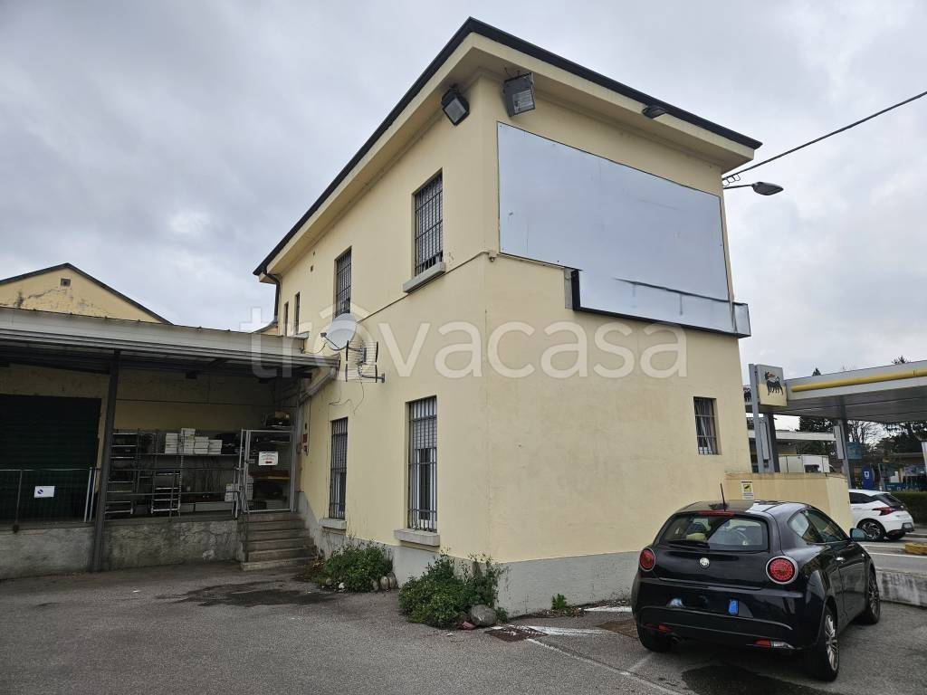 appartamento in vendita a Gallarate in zona Madonna in Campagna