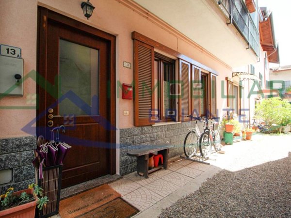 appartamento in vendita a Gallarate in zona Arnate