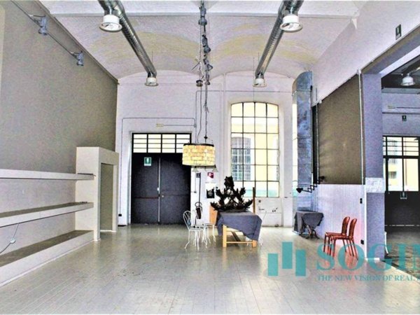 negozio in vendita a Gallarate in zona Cascinetta