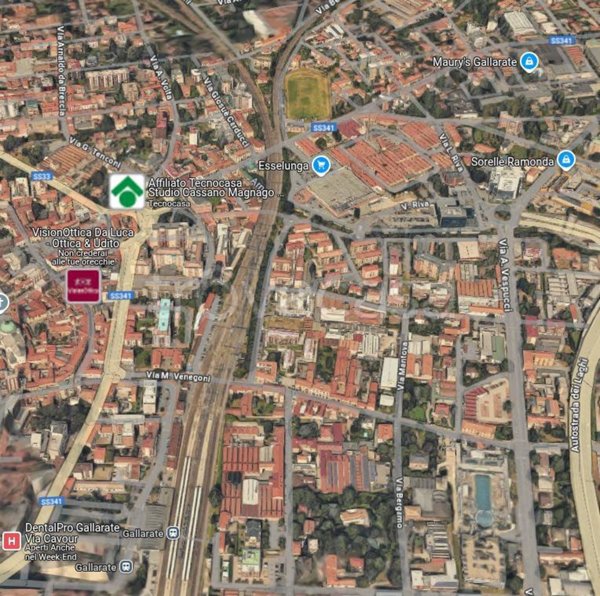 appartamento in vendita a Gallarate in zona Sciarè