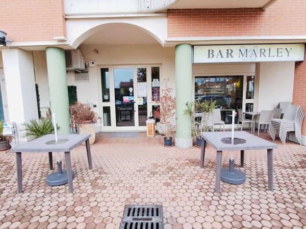 negozio in vendita a Gallarate in zona Cascinetta