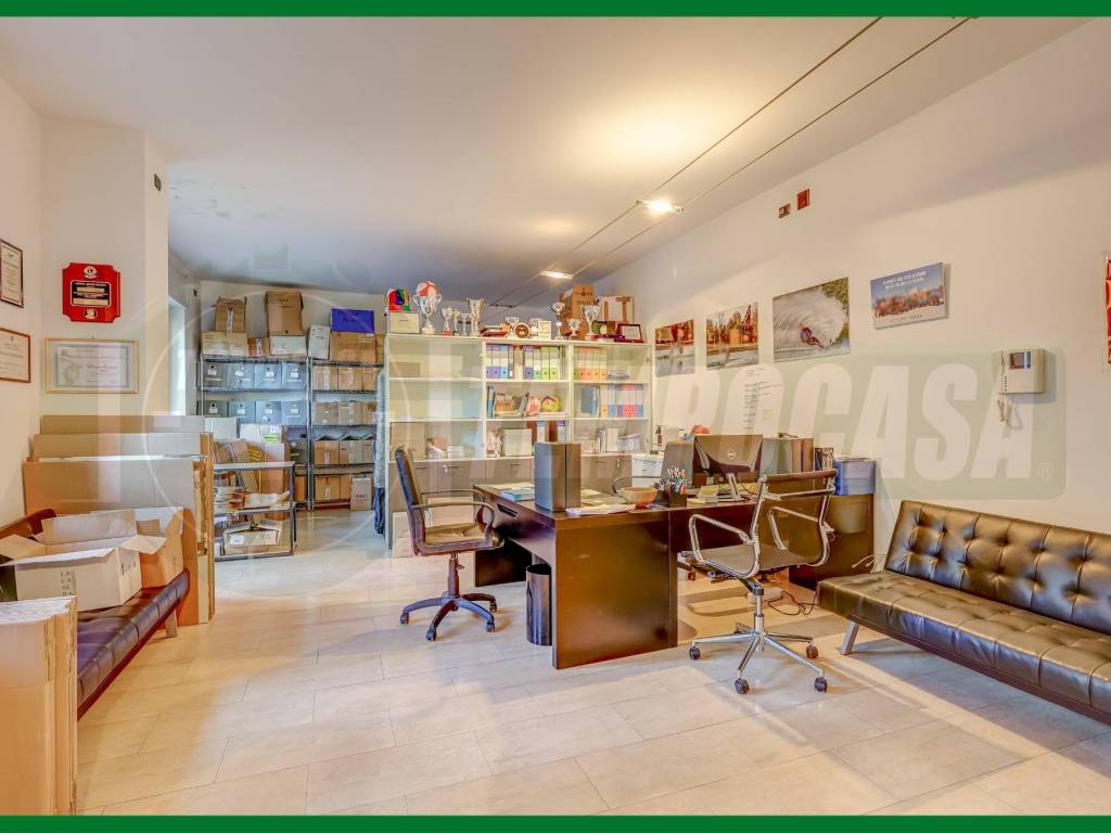 ufficio in vendita a Gallarate