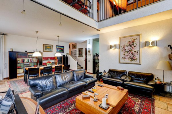 casa indipendente in vendita a Gallarate in zona Ronchi