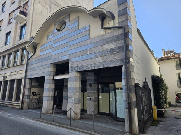 negozio in vendita a Gallarate