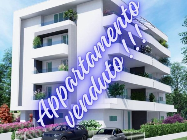 appartamento in vendita a Gallarate in zona Sciarè