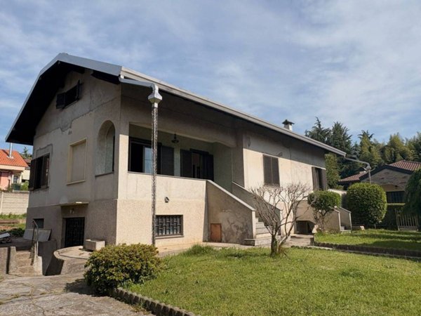 casa indipendente in vendita a Gallarate in zona Ronchi