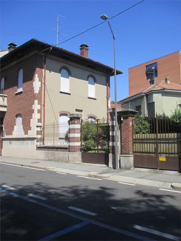casa indipendente in vendita a Gallarate