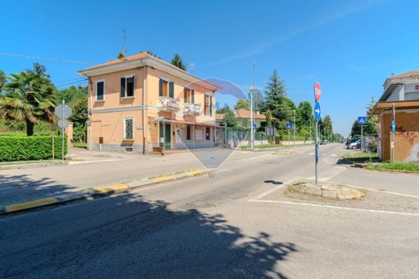 casa indipendente in vendita a Gallarate
