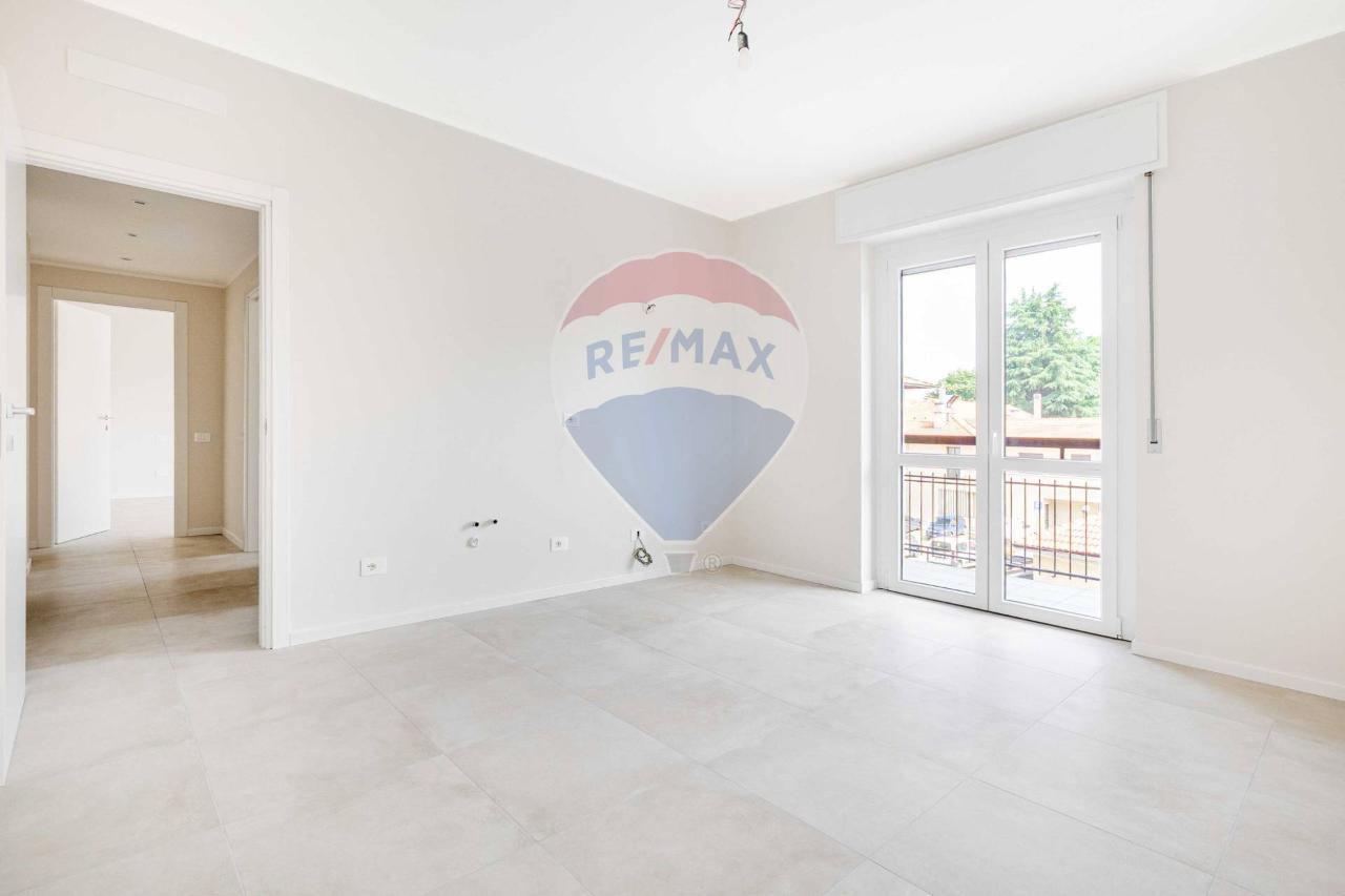 appartamento in vendita a Gallarate in zona Arnate