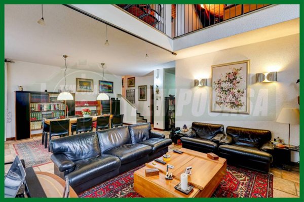 casa indipendente in vendita a Gallarate in zona Ronchi