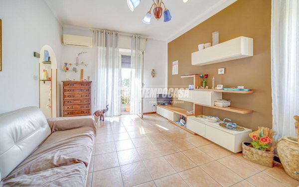 appartamento in vendita a Gallarate in zona Moriggia
