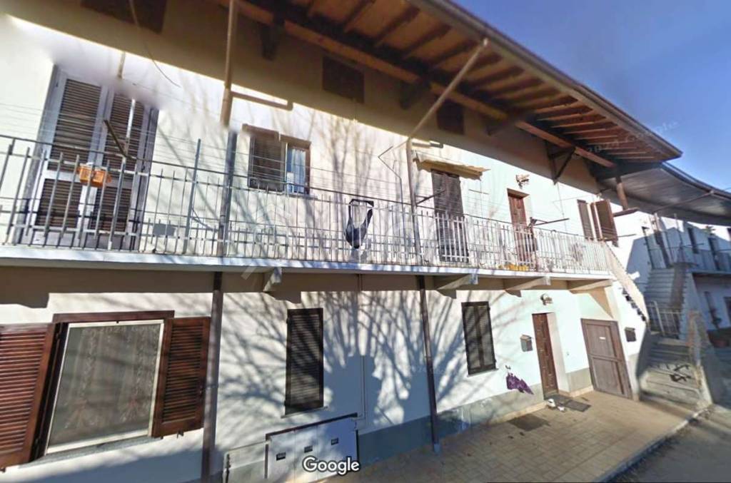 appartamento in vendita a Gallarate in zona Crenna