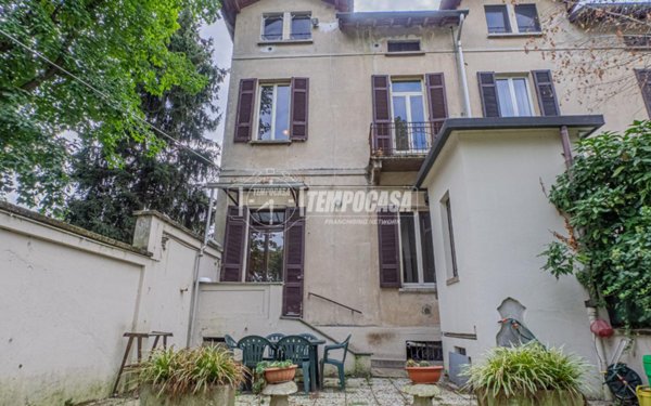 casa indipendente in vendita a Gallarate