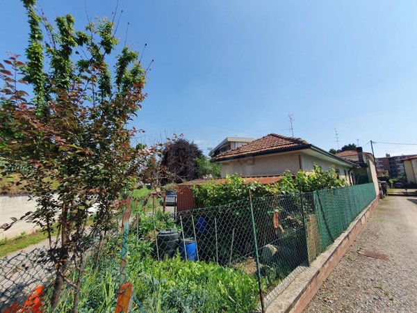 appartamento in vendita a Gallarate in zona Ronchi