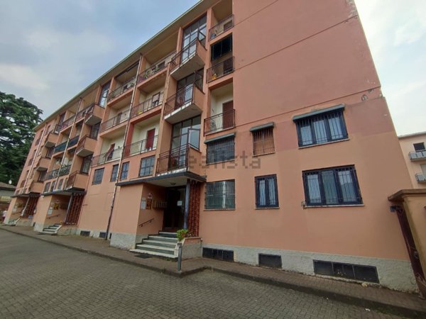 appartamento in vendita a Gallarate in zona Crenna