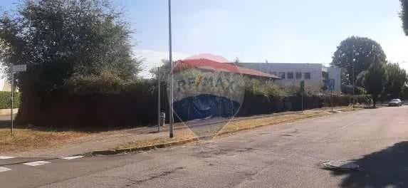casa indipendente in vendita a Gallarate in zona Arnate