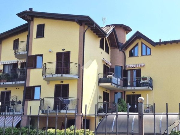 appartamento in vendita a Gallarate in zona Cascinetta