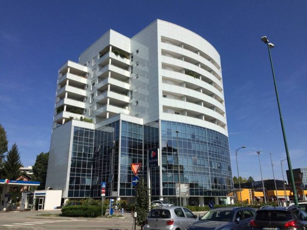 appartamento in vendita a Gallarate in zona Cascinetta