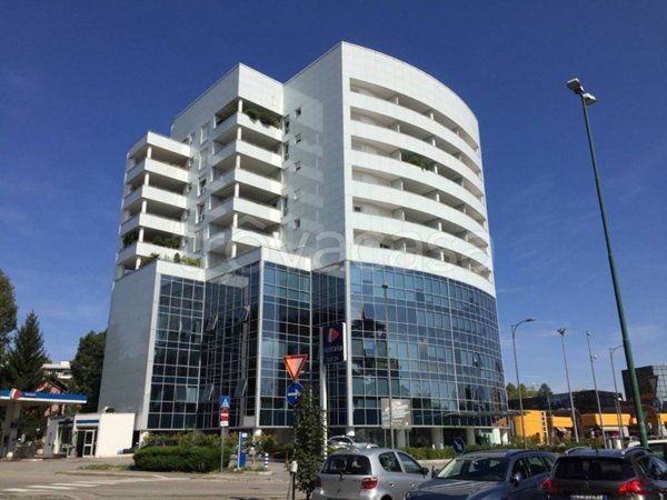 appartamento in vendita a Gallarate in zona Cascinetta