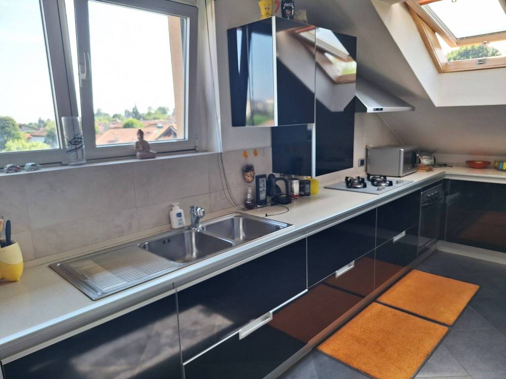appartamento in vendita a Gallarate in zona Ronchi