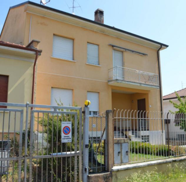 casa indipendente in vendita a Gallarate