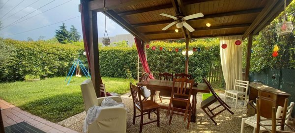 casa indipendente in vendita a Gallarate