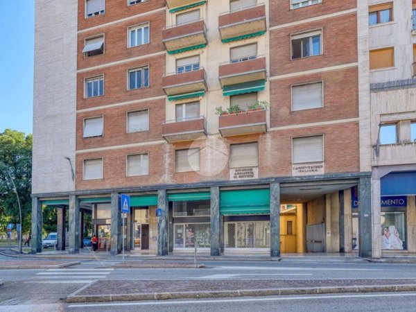 negozio in vendita a Gallarate