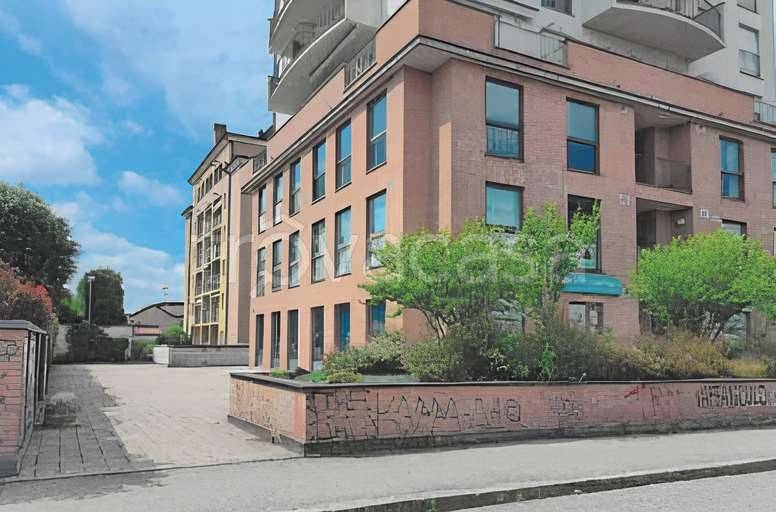 appartamento in vendita a Gallarate in zona Sciarè