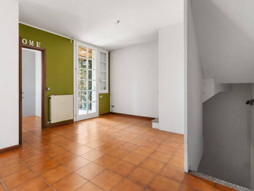 casa indipendente in vendita a Gallarate in zona Cascinetta