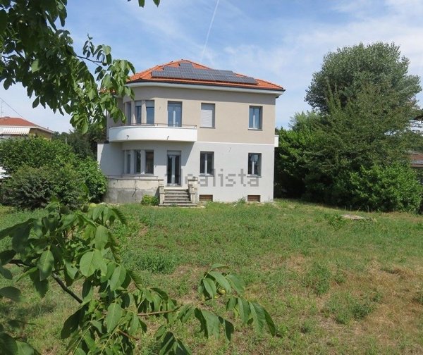 casa indipendente in vendita a Gallarate