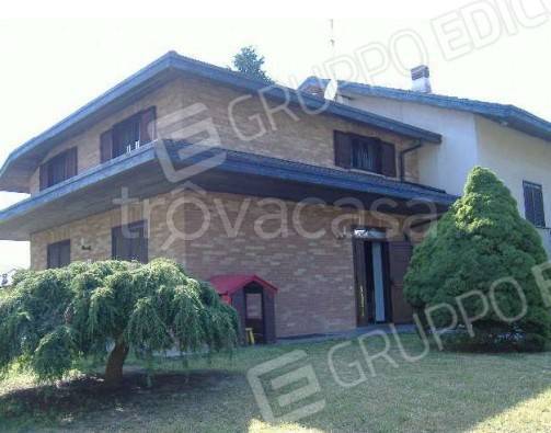 casa indipendente in vendita a Gallarate