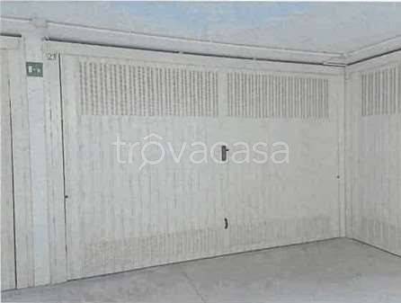 terreno edificabile in vendita a Gallarate in zona Sciarè