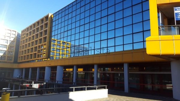 ufficio in vendita a Gallarate in zona Cascinetta