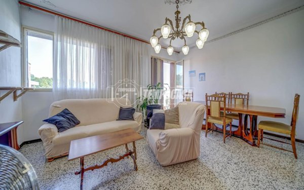 appartamento in vendita a Gallarate in zona Moriggia