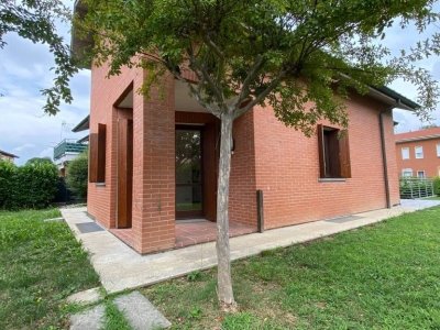 casa indipendente in vendita a Gallarate