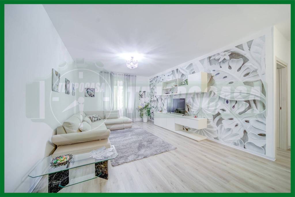 appartamento in vendita a Gallarate in zona Arnate