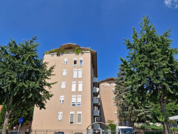 appartamento in vendita a Gallarate in zona Moriggia